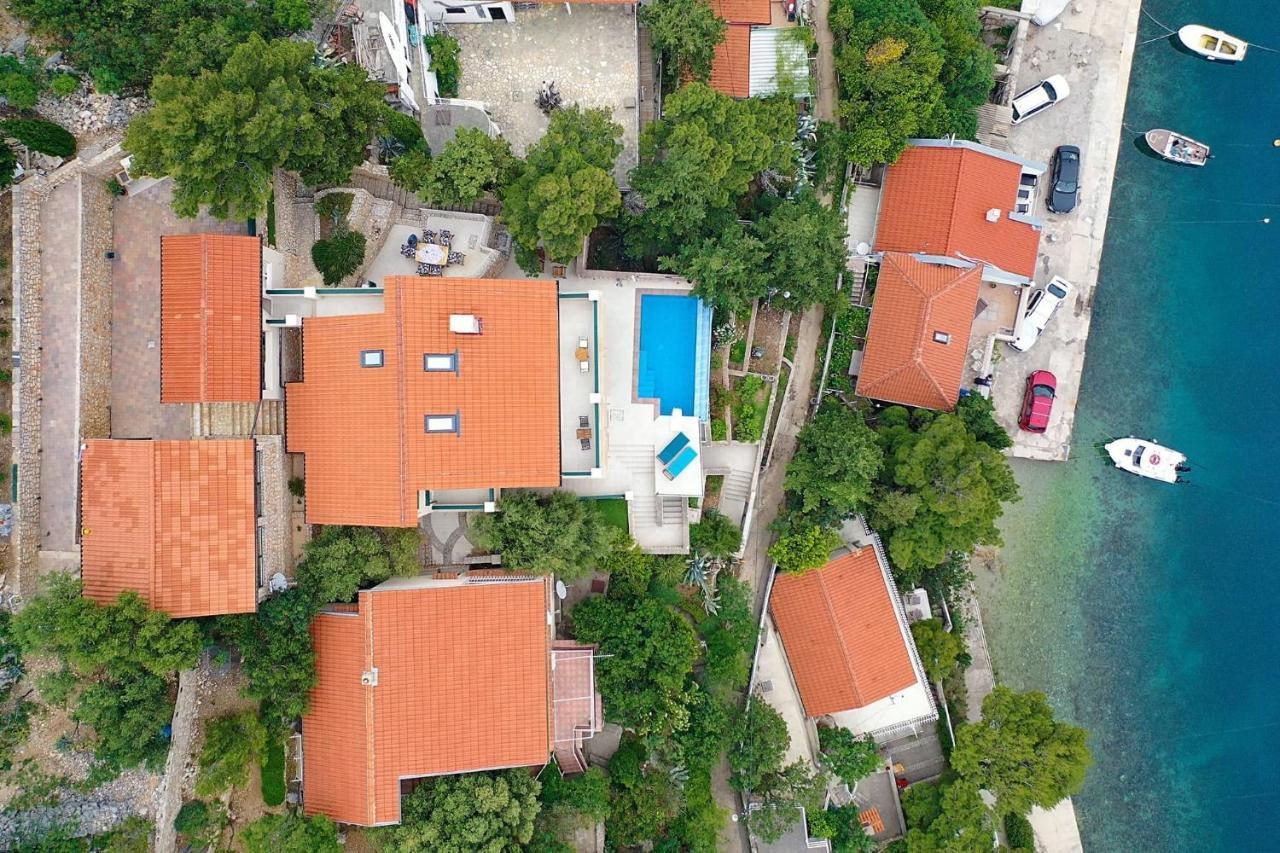 Villa Relax , With Seaview And Two Pools Near Beach Starigrad  Εξωτερικό φωτογραφία