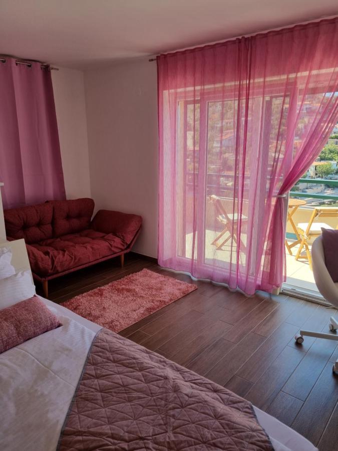 Villa Relax , With Seaview And Two Pools Near Beach Starigrad  Εξωτερικό φωτογραφία
